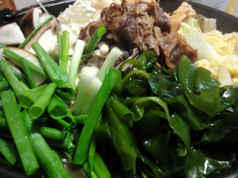 すき焼きに鳴門わかめ